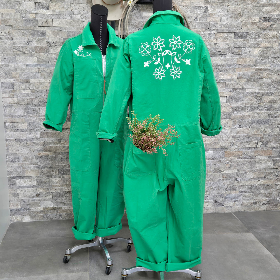 Coverall- Chainstitched Grass Green Field Bloom (sz.M)