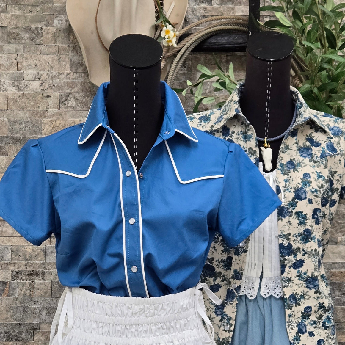 Reba- Women's Piped Short Sleeve Shirt (Blue)