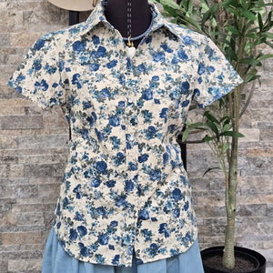Dolly- Women's Garden Floral Short Sleeve Shirt