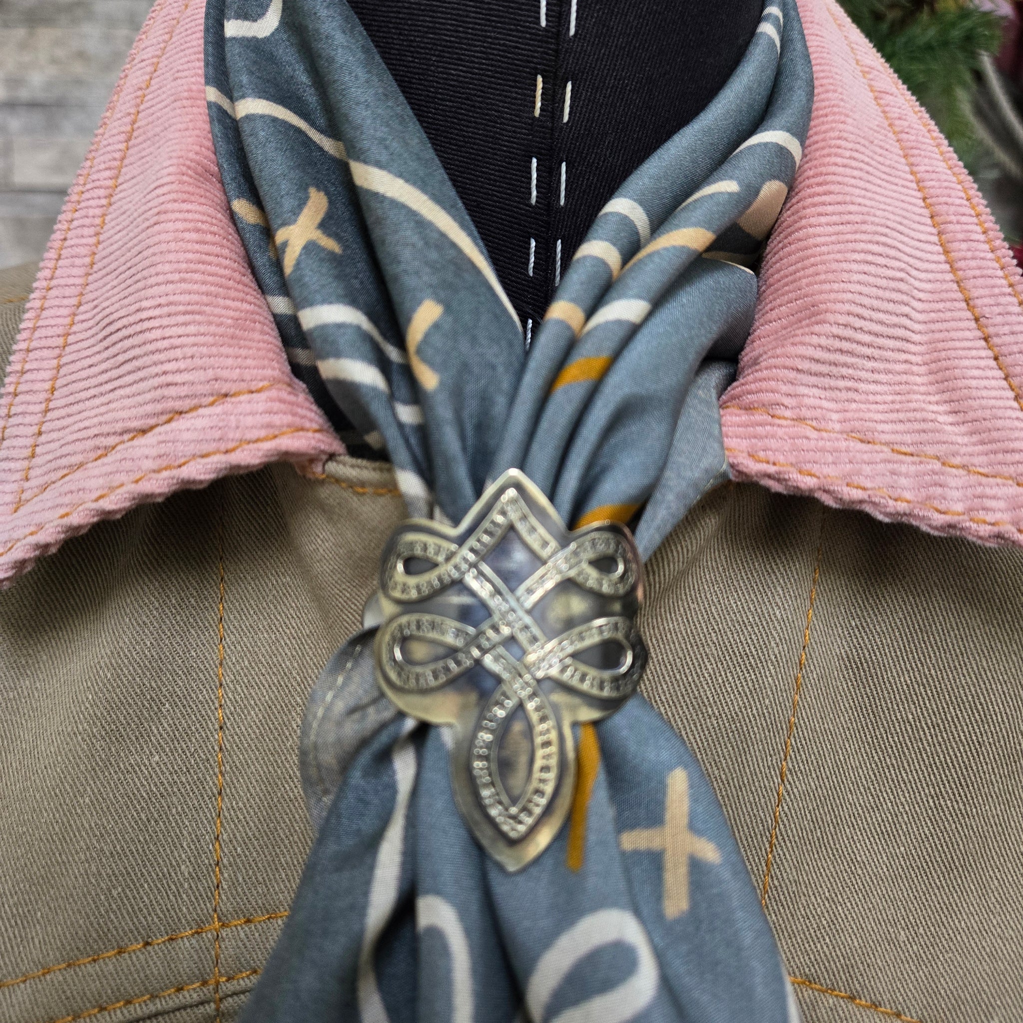 Bandana Slide- Silver Bootstitch