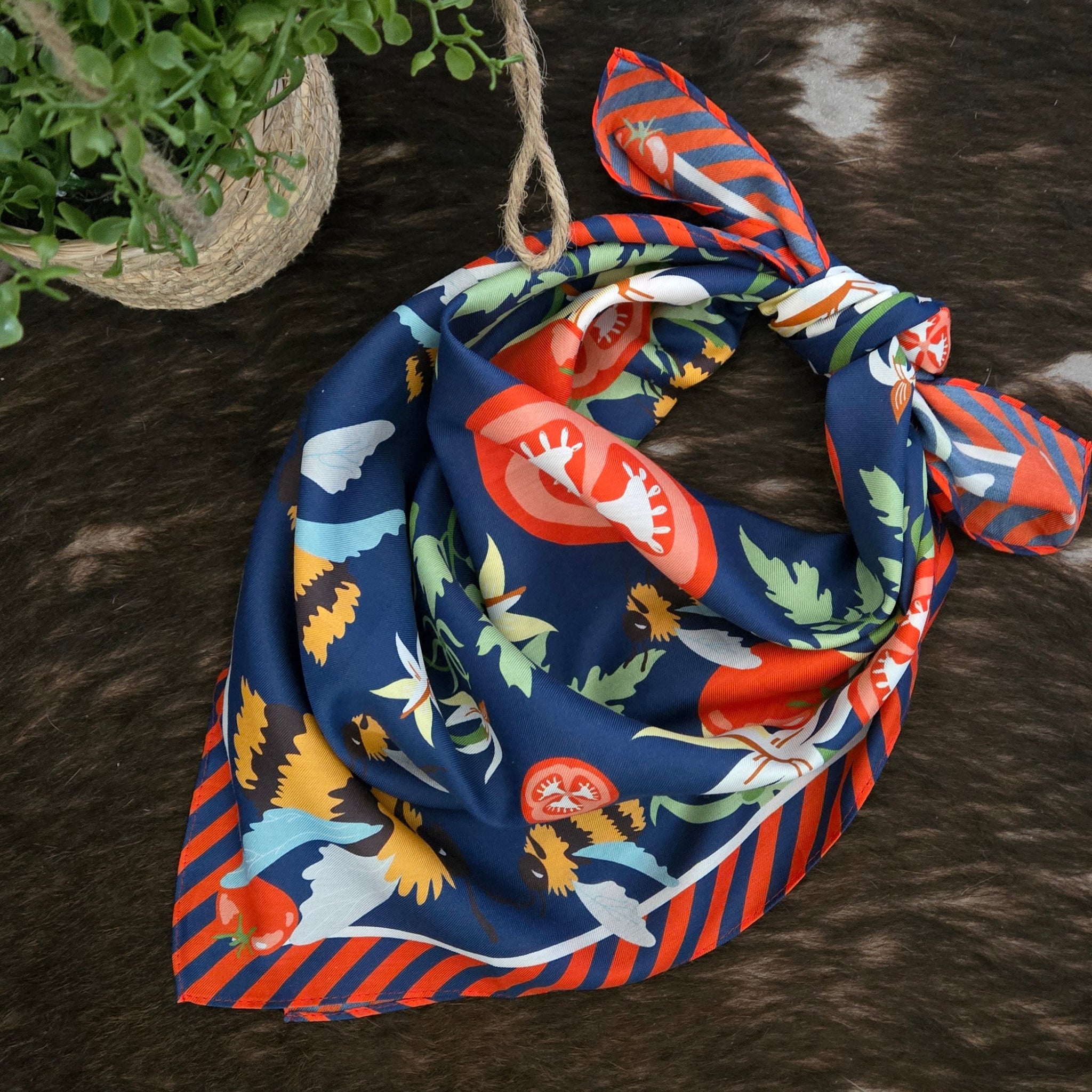 Bandana- Pollinators