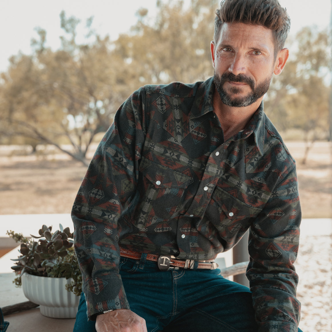Southwest Showdown- Men's Flannel Long Sleeve Shirt (Navy)