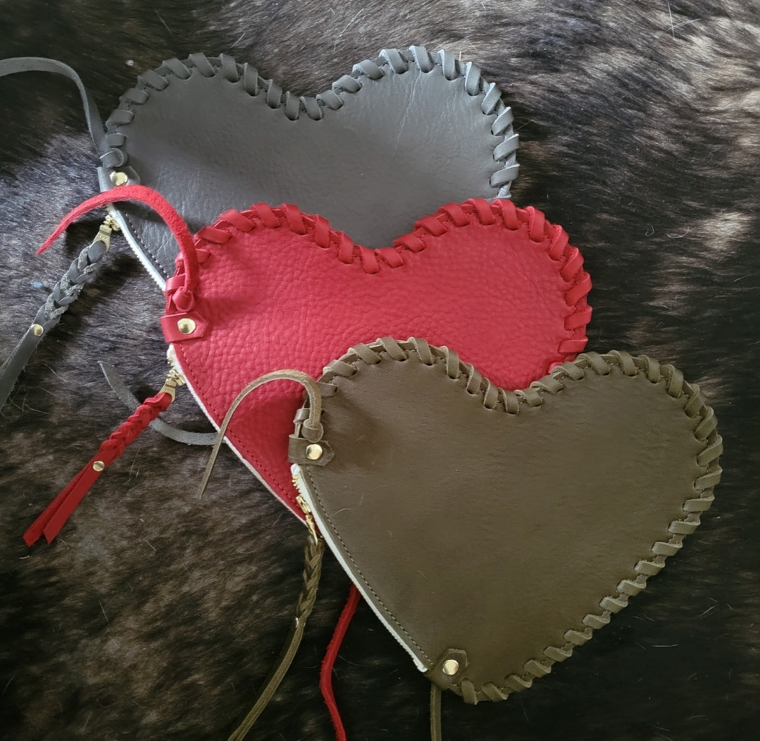 Bag- Heart Zip Clutch/Organizer