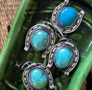 Pendant- Rodeo Horseshoe with Turquoise