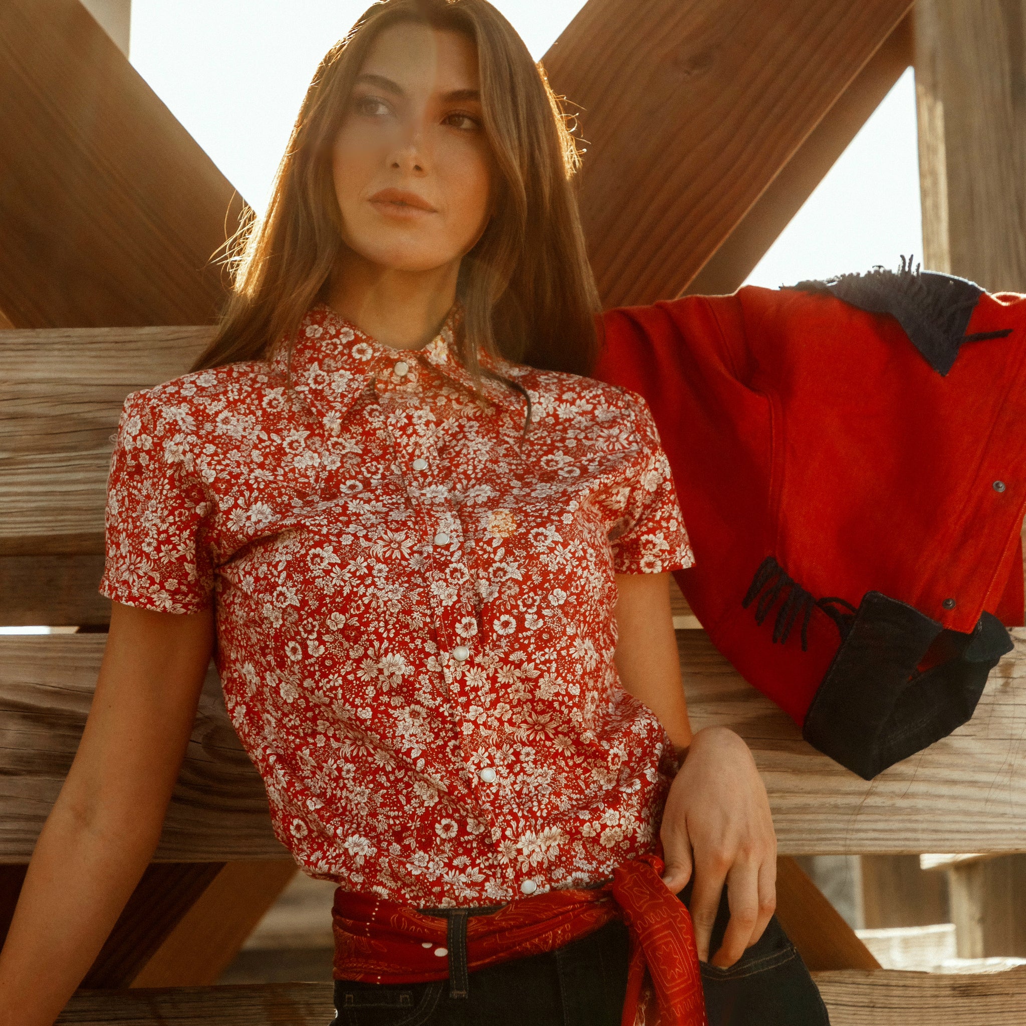 Dolly- Women's Liberty Floral Short Sleeve Shirt