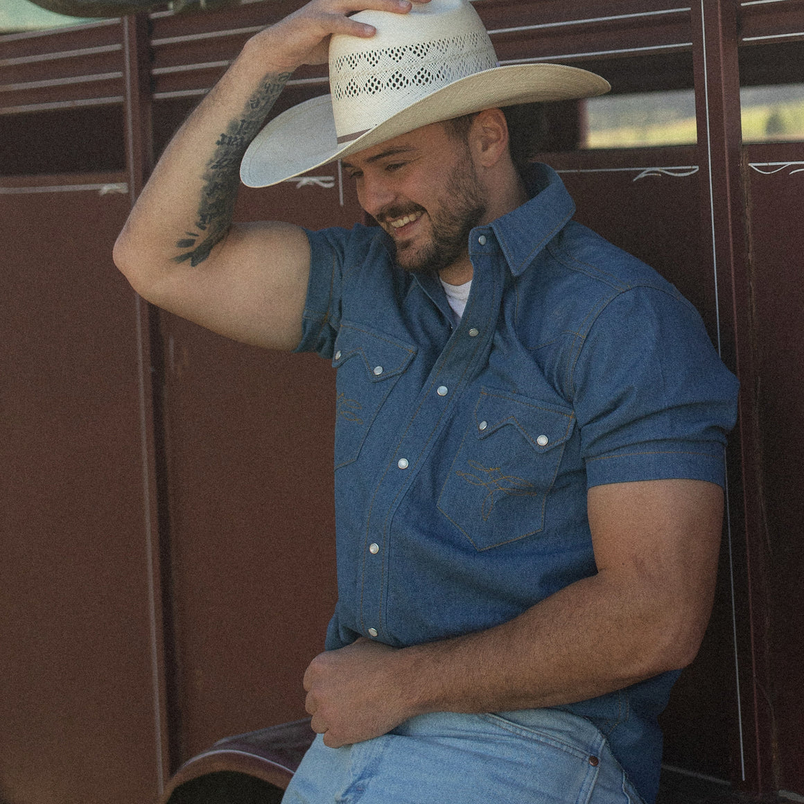 The Highwayman- Men's Short Sleeve Blue Denim Western Shirt