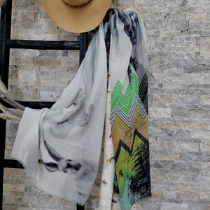 Scarf- Snowshoe Hare