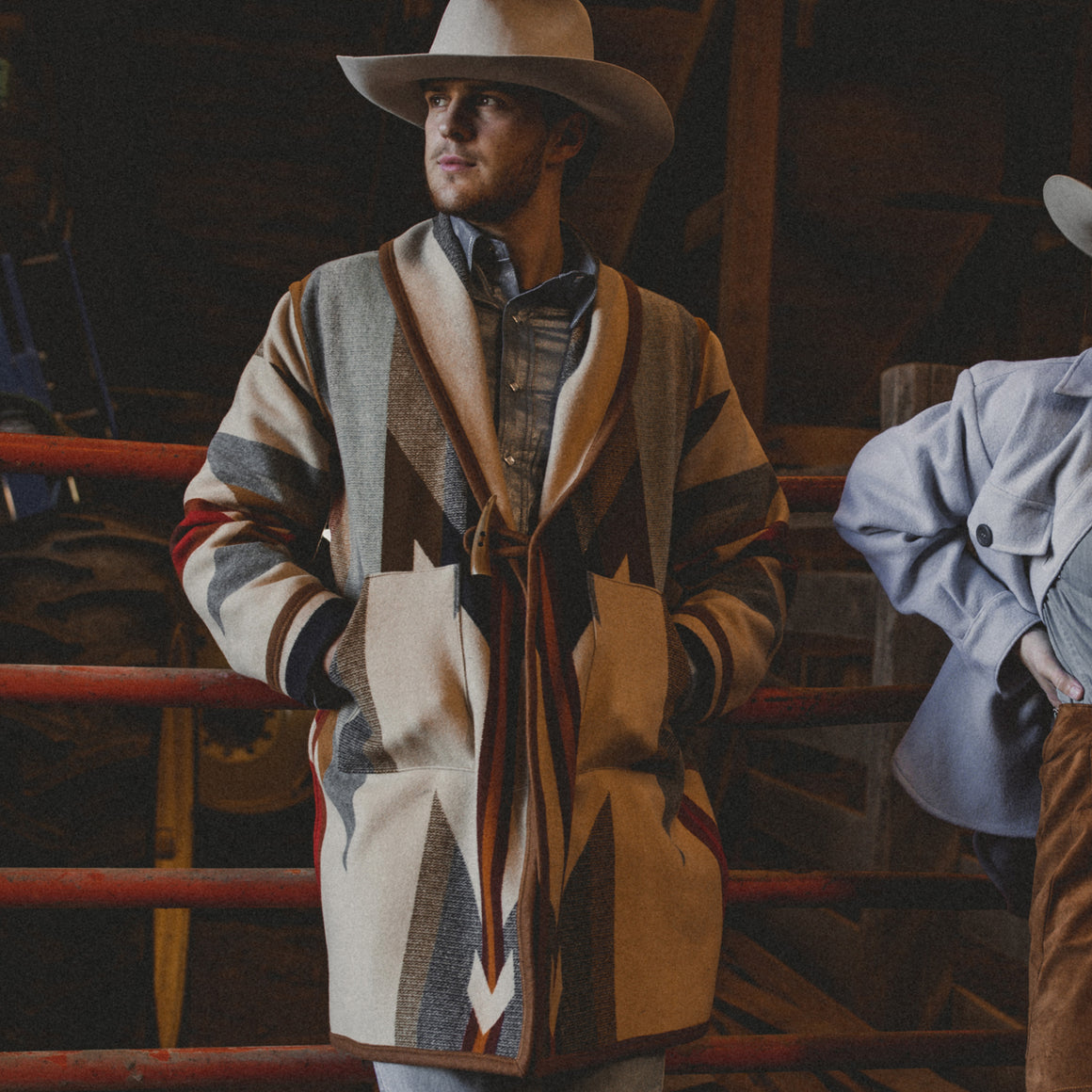 Coat-Pendleton 'Wyeth Trail' Blanket (camel)